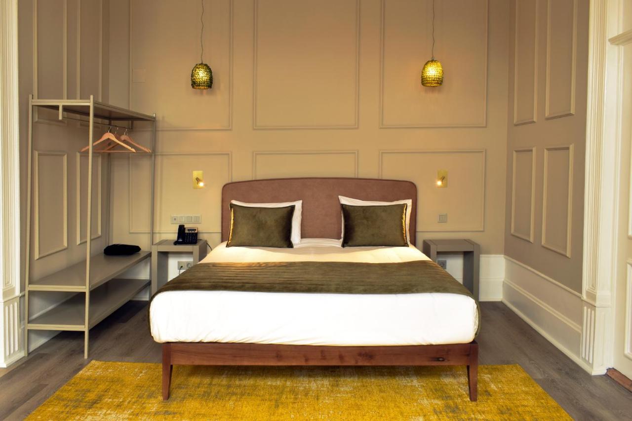 Arte Nova Guesthouse Covilha Bagian luar foto